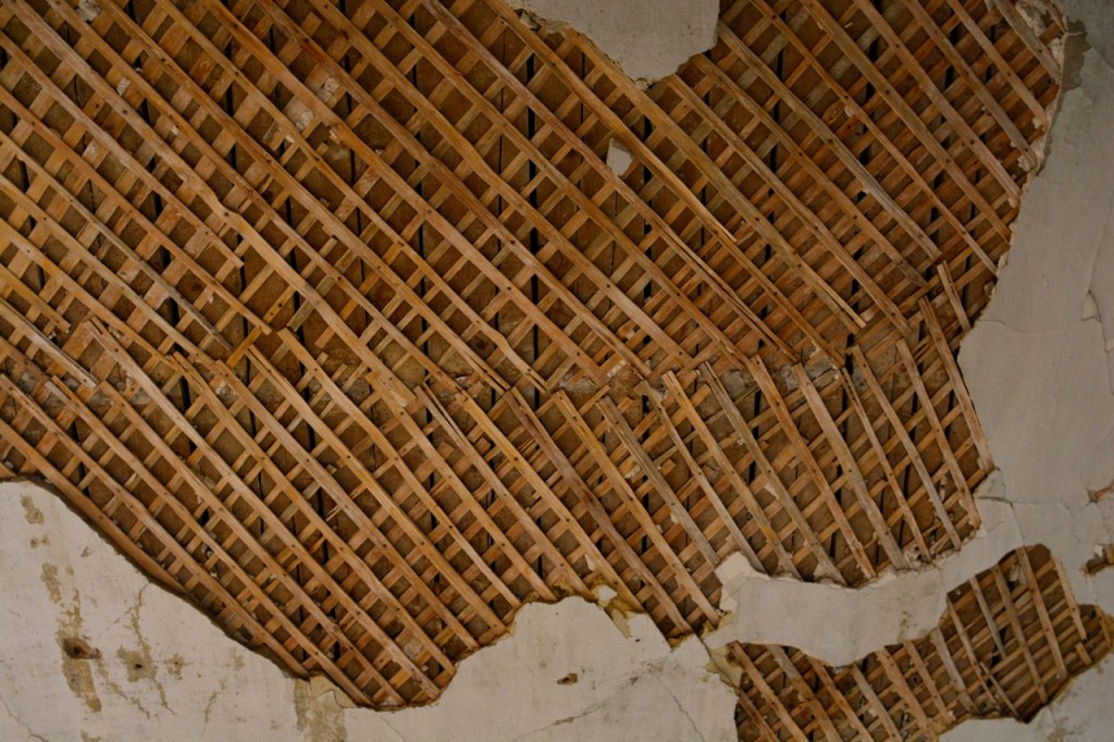 Гвозди, гвозди, гвозди… Разборка&nbsp;продолжается.