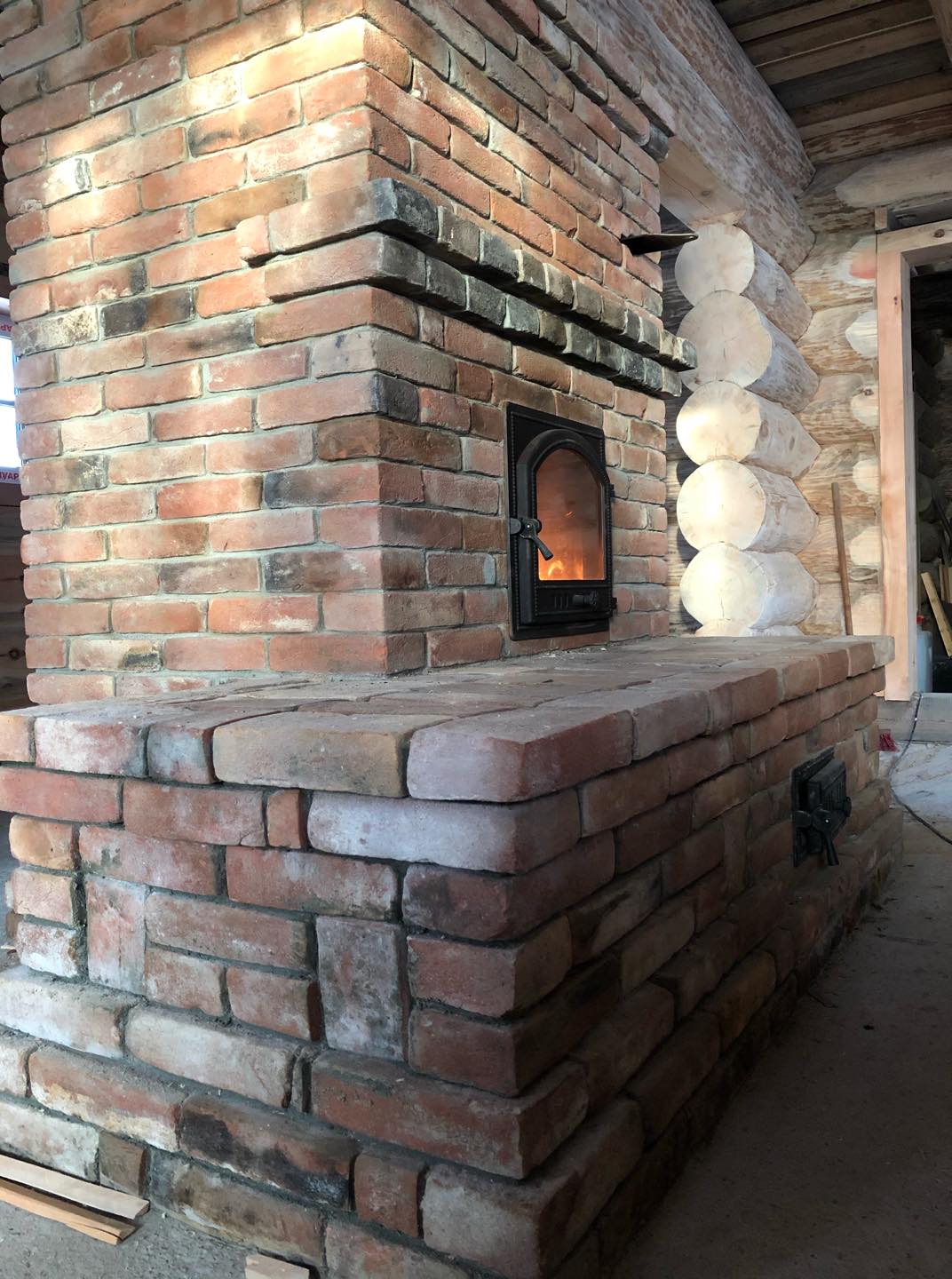 83125795_216338336058671_5508505997632602112_n